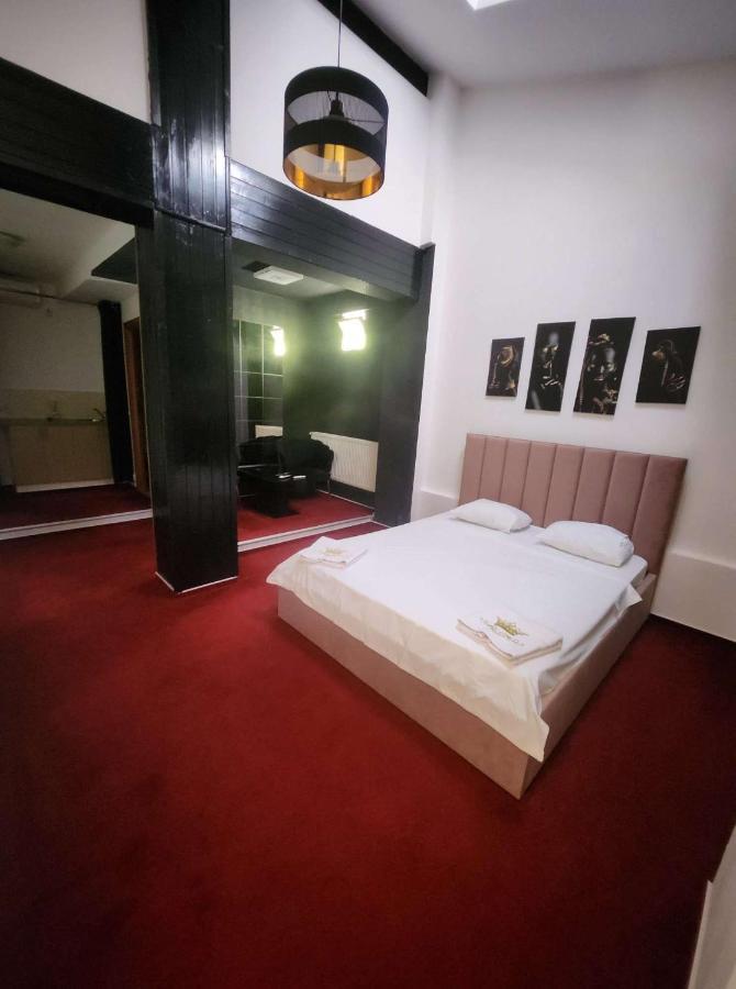 Karma Coffe&Room'S Bukarest Eksteriør billede
